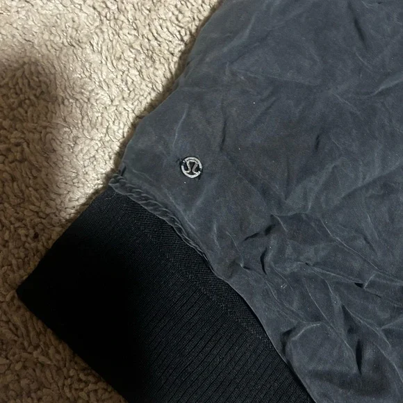 Lululemon Still At Ease Pullover size 4 - Picture 5 of 5